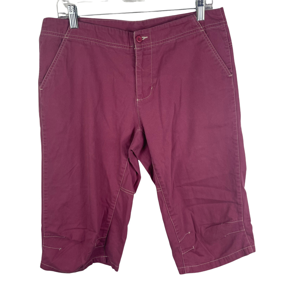 Athleta Bermuda Pocketed Purple Contrast Button Cargo Women's Shorts